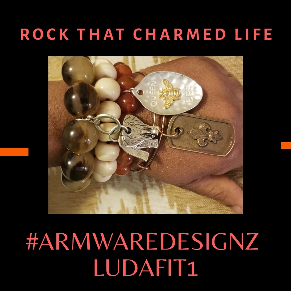 BEADED DESIGNZ AND CHARMS GALORE:LIMITED EDITION